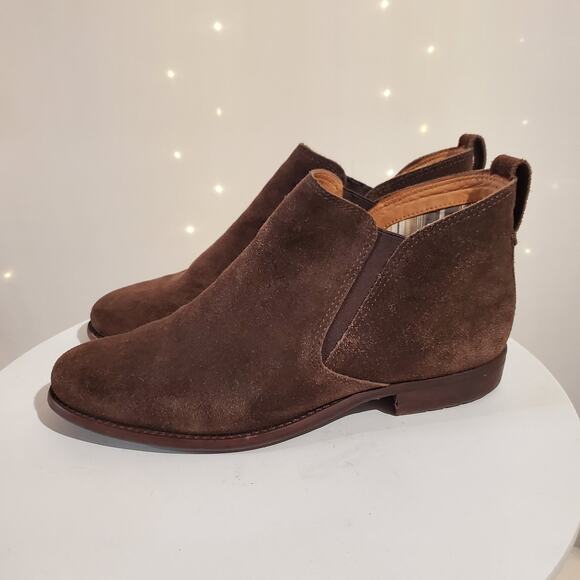 LL Bean Womens Slip On Suede Leather Chelsea Ankle Boot Size 10 Brown Low Heel - Picture 1 of 9